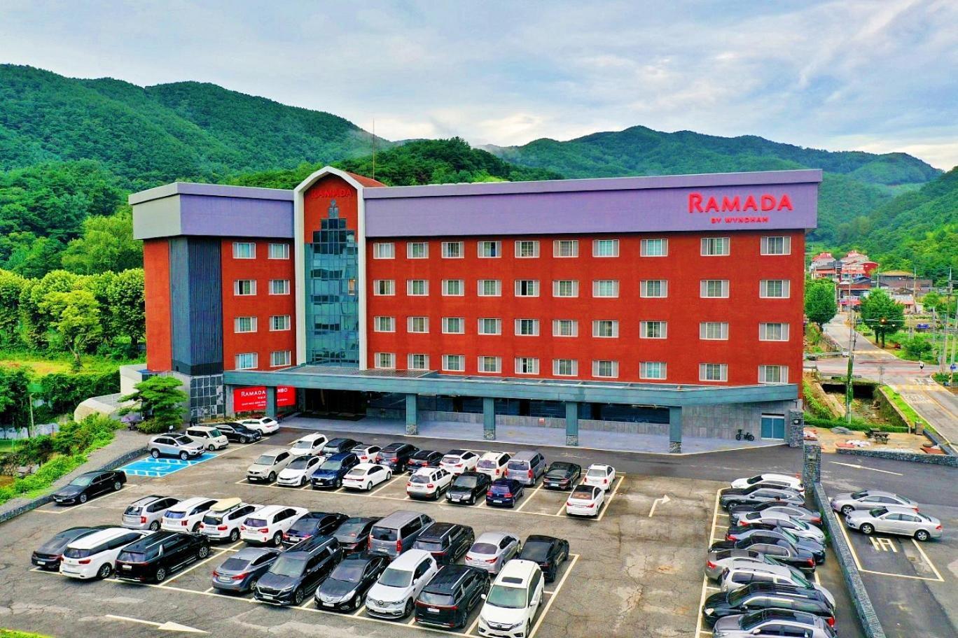 Ramada By Wyndham Suanbo Hotel Chungju Ngoại thất bức ảnh