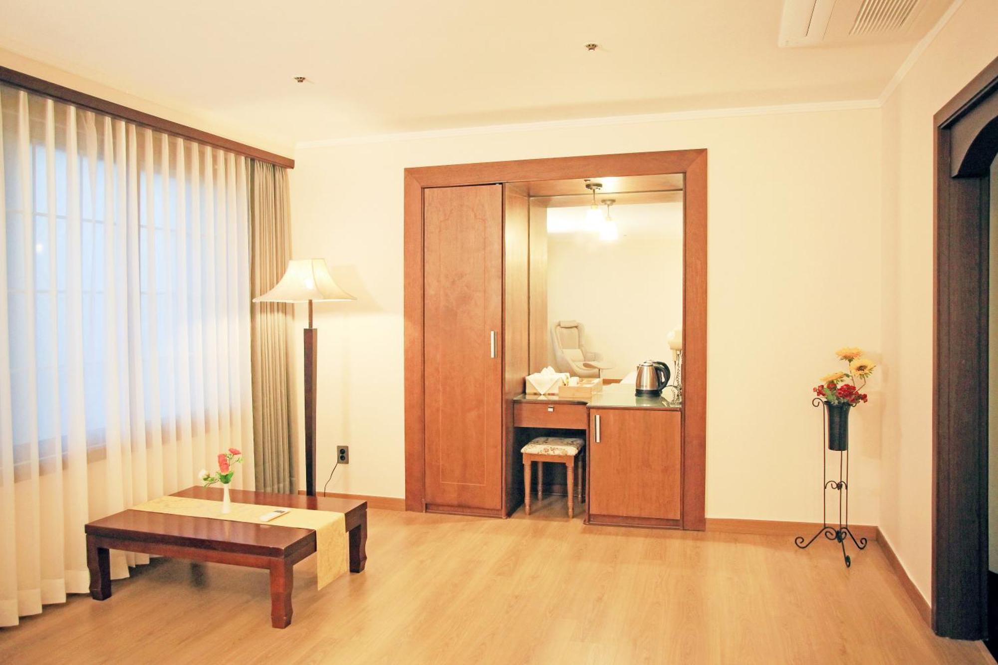 Ramada By Wyndham Suanbo Hotel Chungju Ngoại thất bức ảnh
